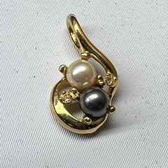 Vintage~ Black Onyx, White Pearl & Cubic Zirconia Gold Plated Pendant
