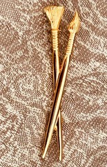 CAROLEE BROOCH PIN *SIGNED ARTIST PAINT BRUSHES* VTG UNIQUE & HTF 2 3/4″ WOMEN’S