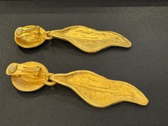 Vintage Gold Tone Dangle Wavy Drop Earrings Huge Runway Statement Jewelry 1980
