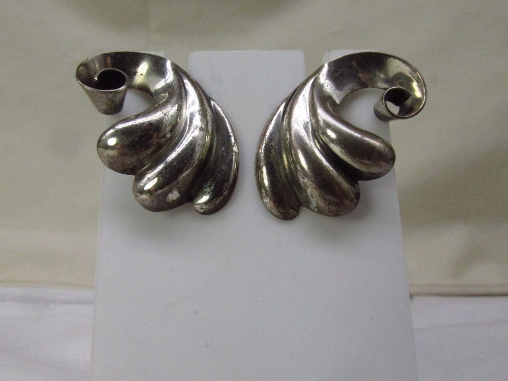Vintage Danecraft Sterling Silver Swirl Shaped Screw Back Earrings 1.25″ #729