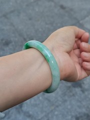 MADE IN-HOUSE Certifiable Grade-A Untreated Burmese Jadeite Jade Bangle (54.4mm)