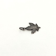 Vintage 925 Sterling Silver Maple Leaf Charm Pendant