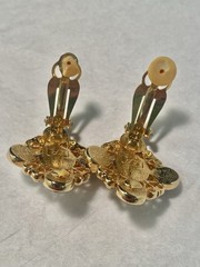Lady Remington VTG Gold Tone Multicolor Crystal Pearl Clip Earrings 1” NOS Gift