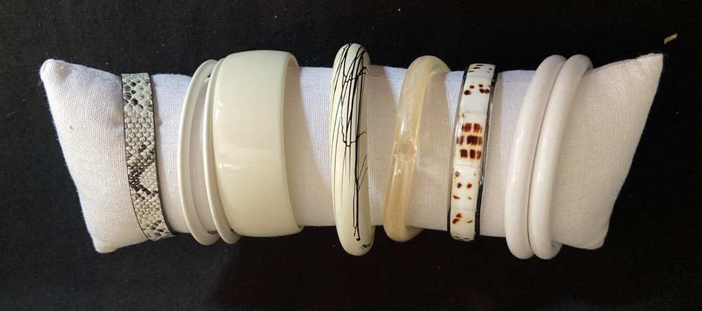 * Bracelets Lot of 9 Bangles White Wood Leather Metal Plastic Retro