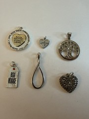 Lot Of 31 Necklace Pendants & Charms Multiple Styles & Sizes Pre-Owned