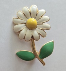 Vintage Mid Century Metal Enamel Flower Brooch White Daisy w/ Stem & Leaves