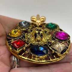 Colorful Rhinestone Lion Head Brooch Pin Gold Tone Retro Animal Jewelry