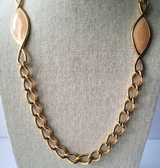Vtg Napier Peach Pink Enamel Glaze Double Pendant Gold Tone Chain Necklace 29″