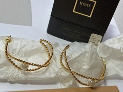 Vintage NOS AvonTwisted Wire Hoop Pierced Earrings Surgical Steel Posts