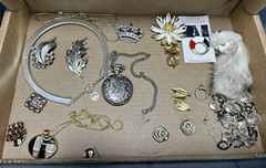 Vintage Jewerly Lot 16 Lisner Renoir Trifari B David Sara Cov BSK + Misc