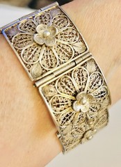 Antique Victorian 7 Panel Bracelet 800 Silver 1.4 Oz Floral Filigree Box Clasp