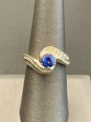 18KT Yellow Gold 0.94CT Sapphire and 0.60CTW Diamond Ring. Size 7 (R105)
