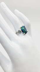 Women’s Silver Tone Oval Simulated Stone Teal Green and Blue Ring Size 7