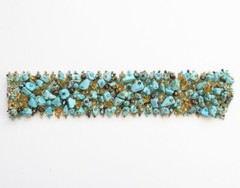 Faux Turquoise Nugget Bead Bracelet Goldtone Seed Beads Magnetic Closure 6.75in