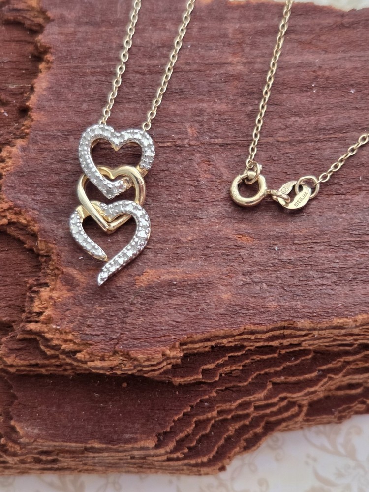 Vintage CZ Triple Heart Pendant On Sterling Silver Chain Necklace 18″ ITALY .925