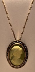Vintage PERI Signed Cameo Brooch Pendant Necklace Green Resin Gold Tone 60s MCM