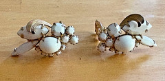 Vintage JULIANA Earrings Milk Glass Beautiful EUC
