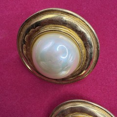 Vintage Carolee Large Faux Pearl Gold Tone Clip On Earrings SEE DESCRIPTION