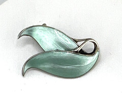Norway Finn Jensen Sterling silver enamel leaf brooch light green Guilloche