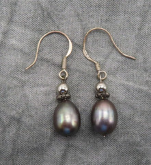 Vintage Sterling Silver Earrings Real Gray Pearl 1.25 inch Dangles 836b