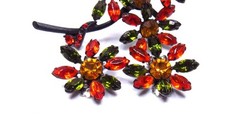 Vintage Rhinestone Flower Brooch Earrings SET