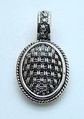 Vintage unique design style silver Tone oval shape Pendant charm fashion jewelry