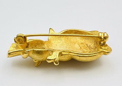 Vintage Brushed Gold Tone Signed Vero Snowman Brooch Pin