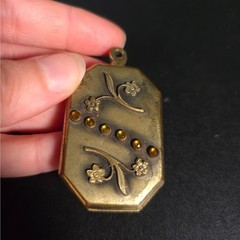 Antique Vintage Slide Open Locket Pendant Unsigned Bronze Tone