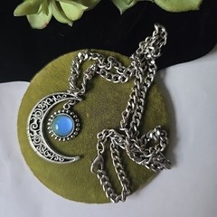 Y2K Silver Tone Moon Pendant Mood Plastic Stone Silver Tone Chain Necklace 18″L