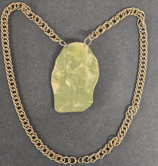 Art Deco Acrylic Resin Couple Courting Raised Relief Pendant Chunky Chain
