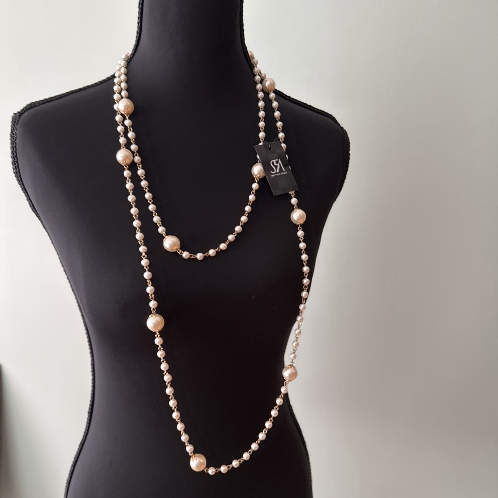 Saks Fifth Avenue 65 Inch VINTAGE Large Pearl Necklace Gold Tone C Photo $69.00