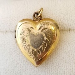 Vintage Heart Shaped Locket, 7/8 Inch Tall, Yellow Gold Filled, Well Loved, Pho