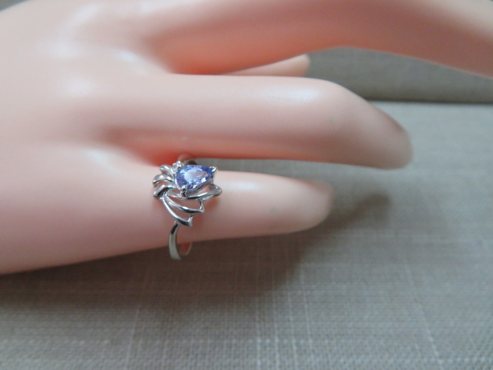 14K Solid White Gold Tanzanite Diamond Ring Size 6 – 1.71 G