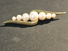 Vintage Monet Swirl Bar Brooch Seven Faux Pearls Graduated Gold Tone Polished