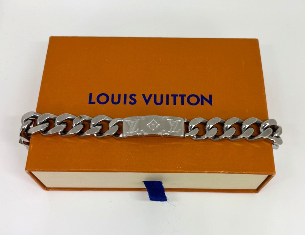 Authentic LOUIS VUITTON Silver Tone MONOGRAM CHAIN BRACELET M62486 w/ LV Box