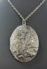 Vintage Large Oval Pastoral Scene Locket Pendant Necklace 30” Chain Silver Tone