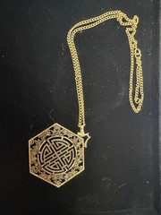 Vintage Sarah Coventry Gold Tone Asian Inspired Necklace