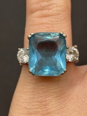 Vintage Sterling Silver Blue Glass Ring Size 7.25 6 Grams G6