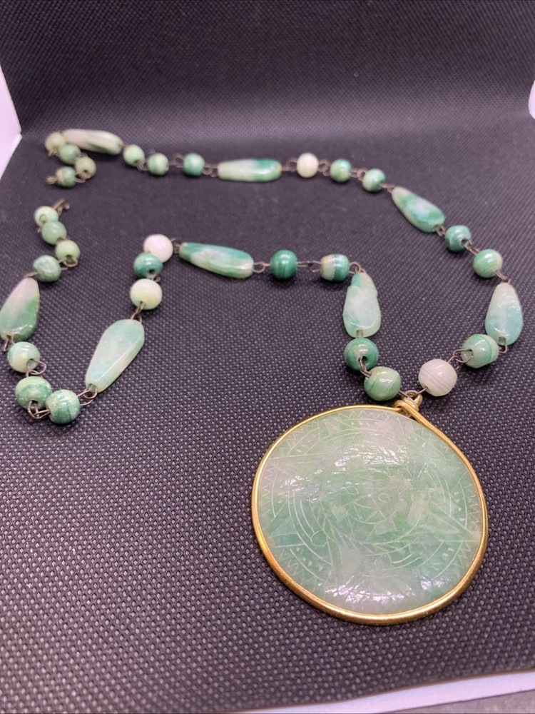 Vintage Aztec Necklace Green Imitation Jade 26 In Length Mexico READ DESCRIPTION