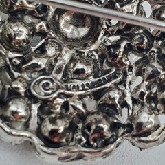 VTG Hollycraft Brooch 1.5in Round Gunmetal Gray Crystal Domed Floral 3D Estate