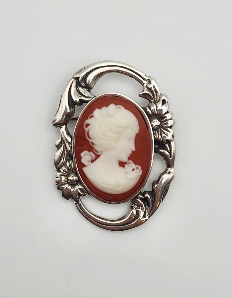 Jezlaine Vintage Sterling Silver Red/White Lucite Floral Frame Cameo Brooch Pin