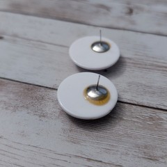 Vintage Stud Earrings For Pierced Ears Slightly Domed White with Red