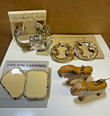 Vintage 1990’s Bohemian Style lot of 4 hook & Stuff Earrings Unused