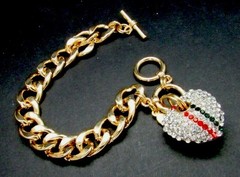 JOAN RIVERS SWARVOSKI CRYSTAL PATRIOTIC HEART GOLD TONE TOGGLE BRACELET NIB
