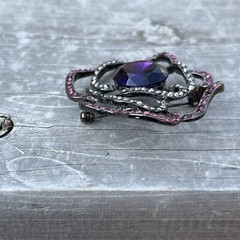 Vintage Violet & Dark Grey Rose Shaped Rhinestone Brooch Pin Purple Silver Tone