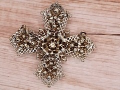 Unsigned Lisner Maltese Cross Brooch Pin Jet Rhinestone Antiqued Gold Tone