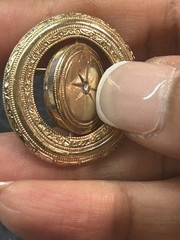 Vintage 1970s Avon Spinner Brooch Gold Tone Rotating Starburst Rhinestone Signed
