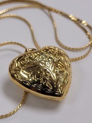 Ornate Heart Pendant 22″ Goldtone Necklace Wheat Style Chain Costume Fashion