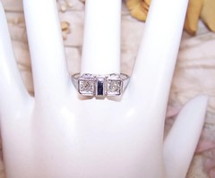 ART DECO 18K Gold Diamond Blue Sapphire Filigree Ring | Size 8.75