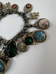 Vtg 1950s 60s Chunky Gold Tone Charm Bracelet French Fleur De Lis Faux Gemstones